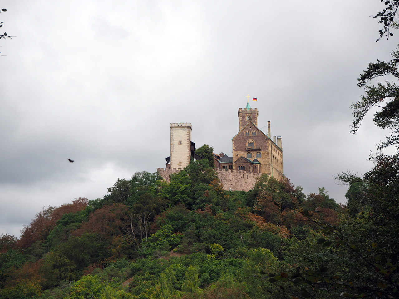 tijdens de lunch kijken naar kasteel Wartburg