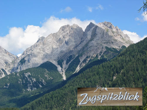vanaf de Fernpass kijken we uit op de Zugspitze